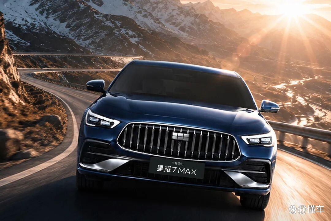 日系天塌了!10万块买四驱B级车,油耗才4L,连后排都有座椅按摩!