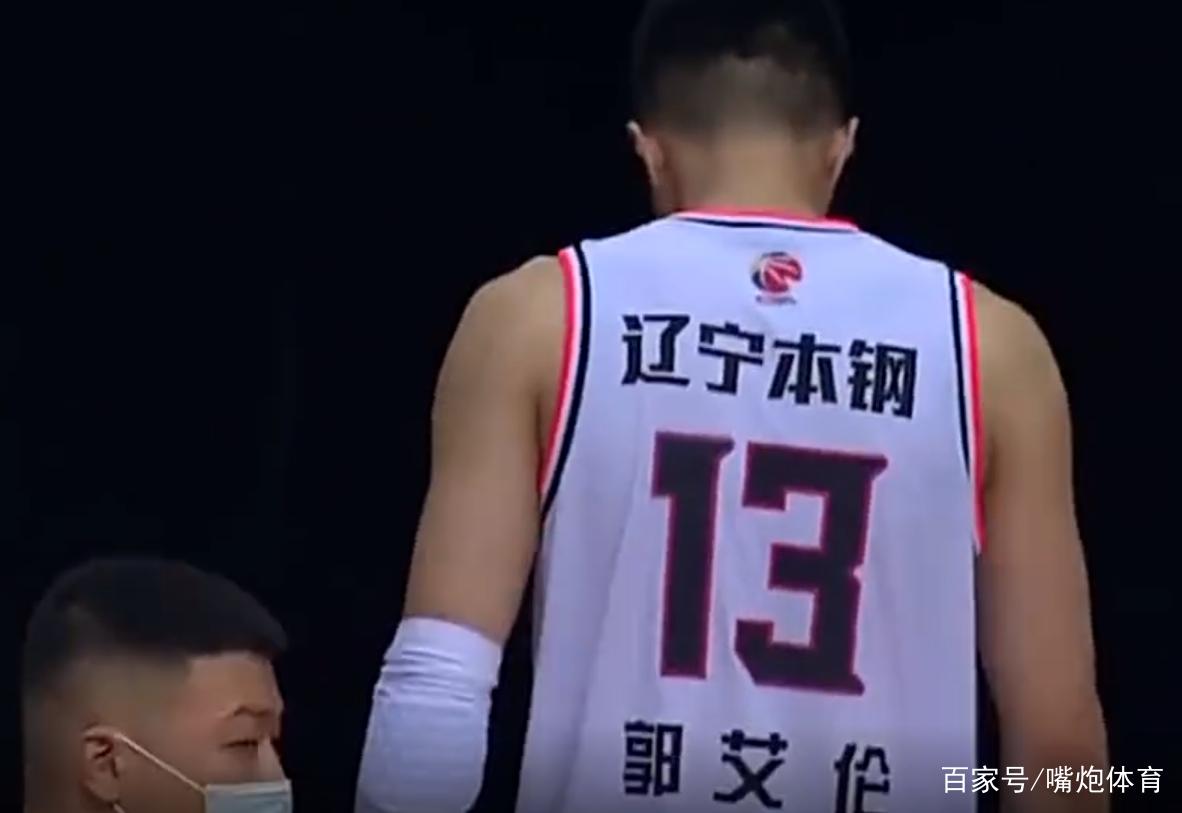 郭艾伦6月连接4个代言,辽宁越差他广告越多,阿联周琦不会这么做
