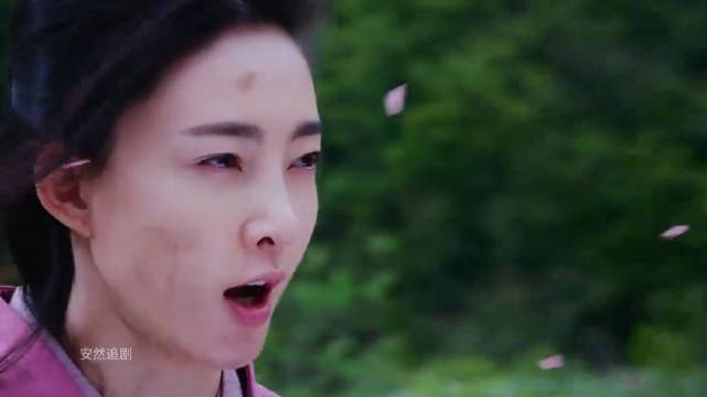 女人被丈夫一箭射中坠落悬崖，没想到竟因此开启了新的人生 ！