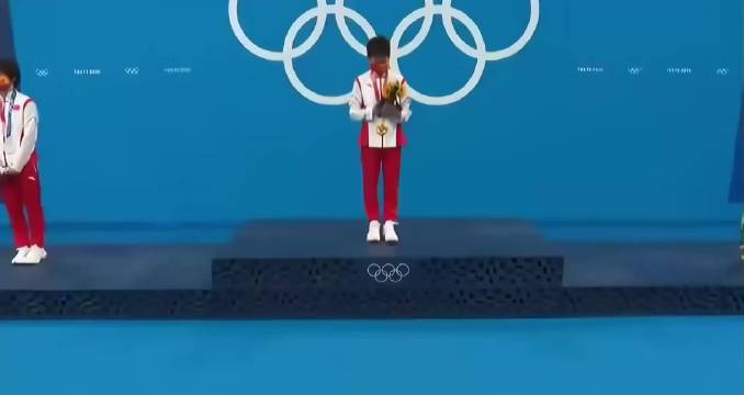 全红婵上海露面引热议，外形变化背后更该看见什么