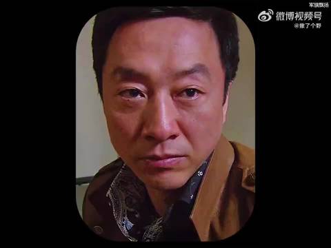 男子假借拍照偷拍我军布防图