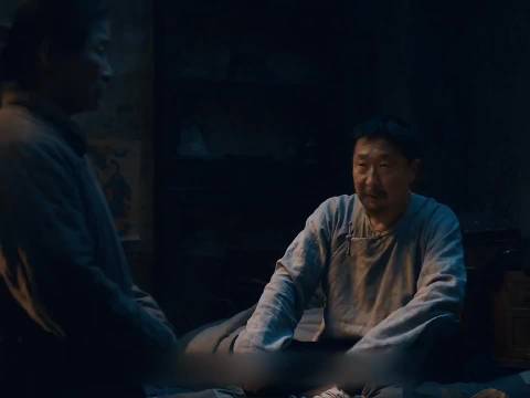 秀秀假借大脚杜先生外出，公公被迫还地