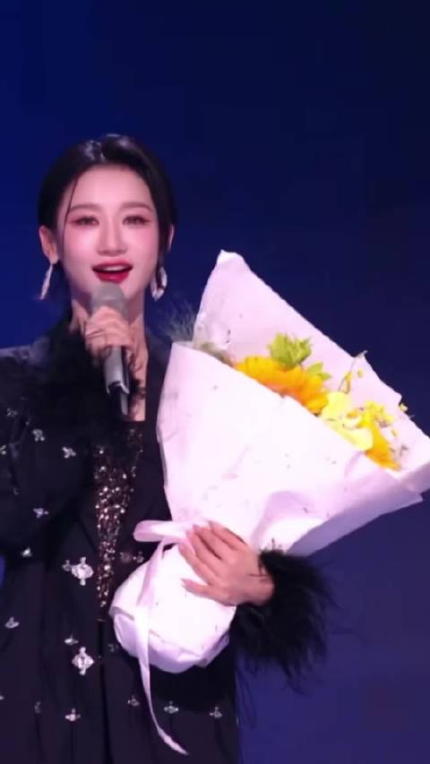 何宣林感言谢娜暖心托举，浪姐舞台见证成长