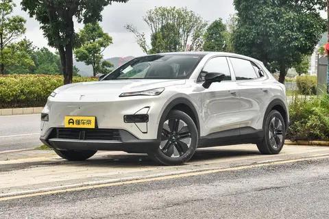 11 万级爆款紧凑型新能源 SUV