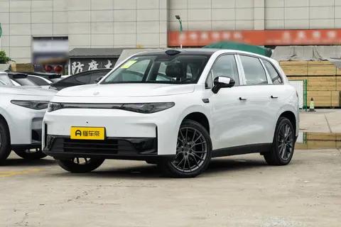 2026款零跑C10上市，纯电605km续航，12.28万起，5款车型怎么选？