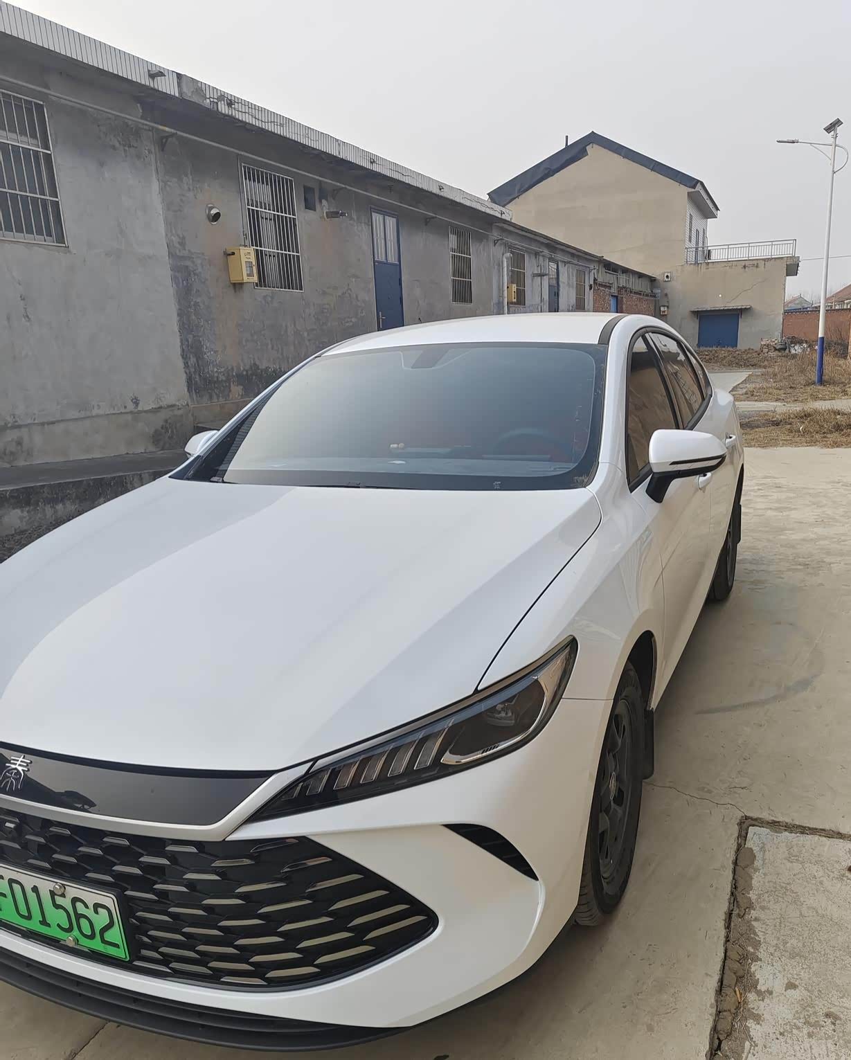 秦PLUS开了1.5万公里:打工人的通勤神车_车生活