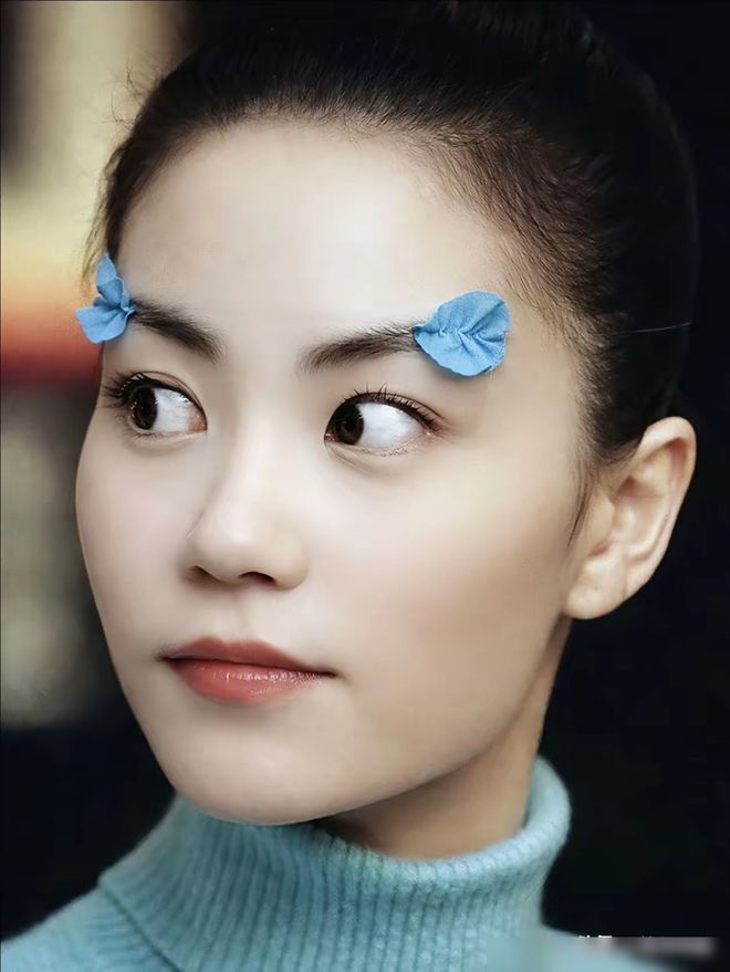 别再忽视眼妆了！不信？看看古早时期的王菲