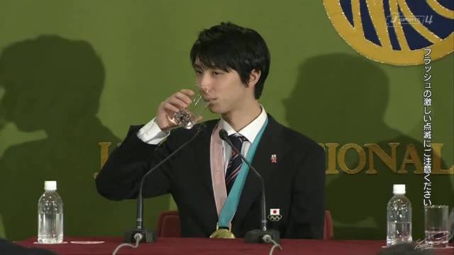 资讯