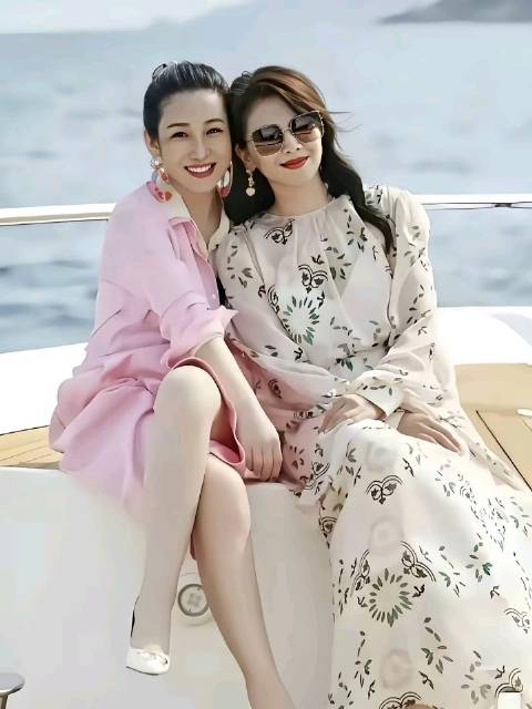 刘涛闺蜜团实力强，秦海璐百万借款不打借条