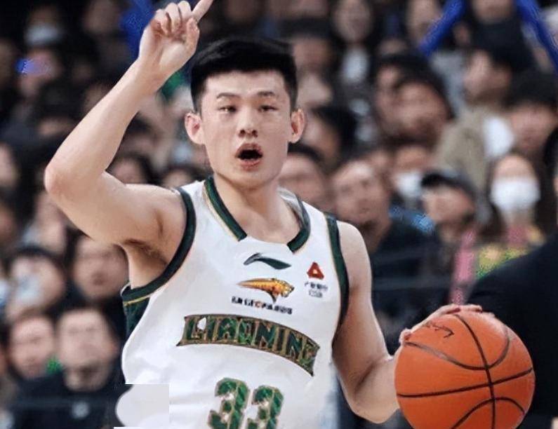辽宁90-93又输了!没想到杨鸣赛后这么说话,他给队员的压力太大了