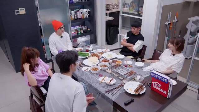 李维嘉洁癖深入杜海涛之心，海涛电话里疯狂吐槽，吴昕开心看戏