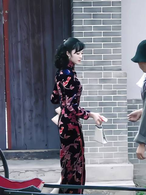 潜伏 翠萍 姚晨 身材好好呀
