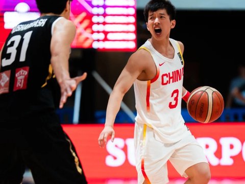 3战轰81分31助！广东20岁天才后卫疯狂崛起，能成下一个徐杰吗？