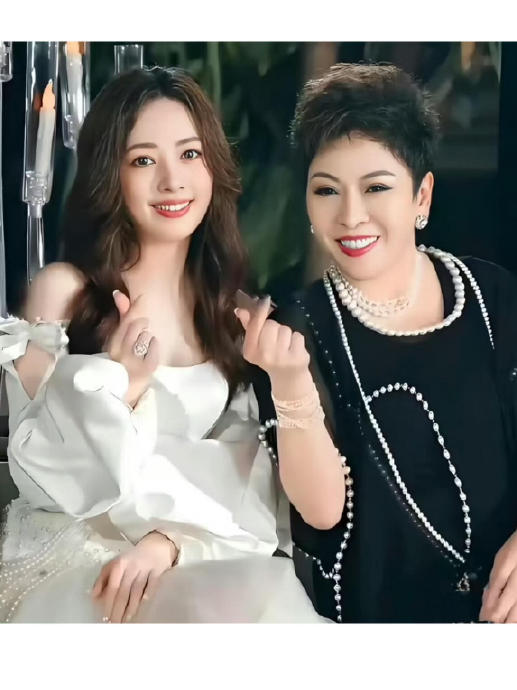 向太在访谈中还对儿媳郭碧婷有哪些具体的评价和认可？