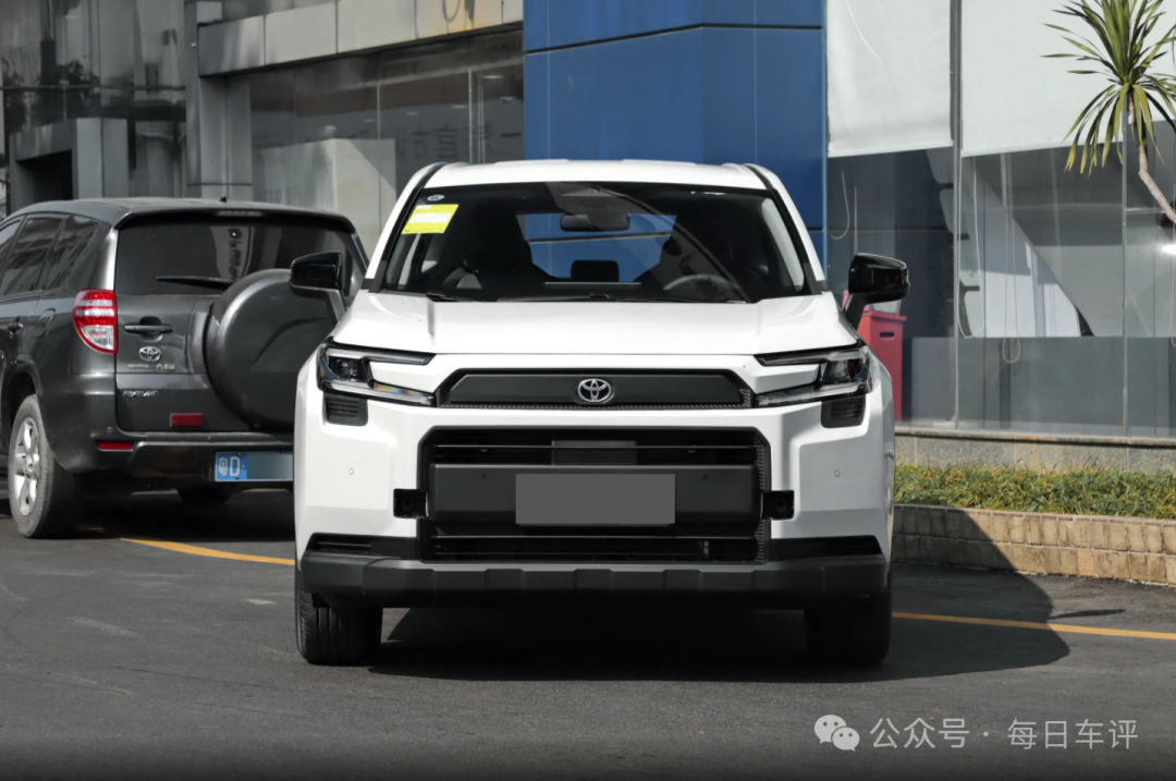 家用SUV怎么选?2026款RAV4荣放实车体验,告诉你哪个配置最划算