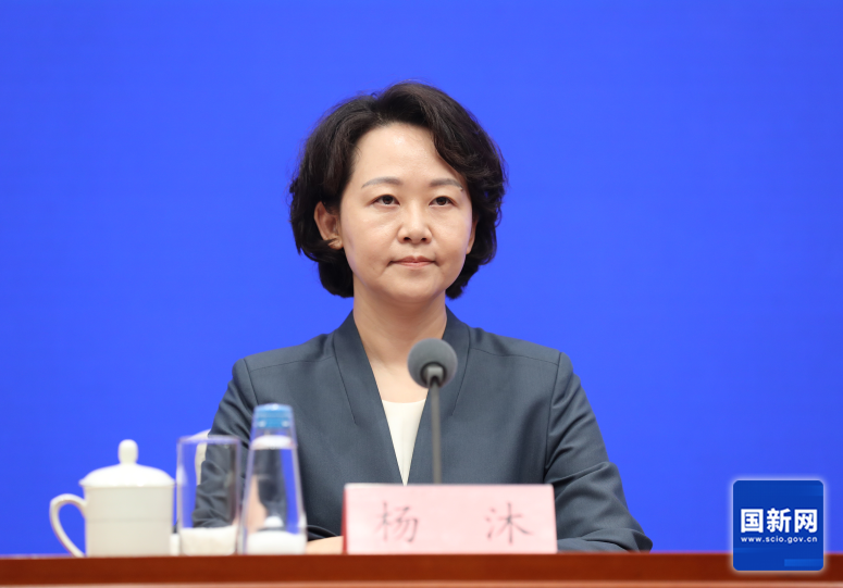 商务部：汽车以旧换新政策实施两年多来，已累计支持超2100万人次换购新车