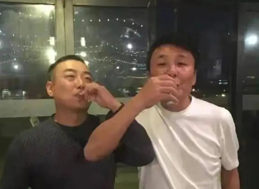 刘国梁好友！王楠老公回应争议：我不是什么好人 骨子里自私+没大局观