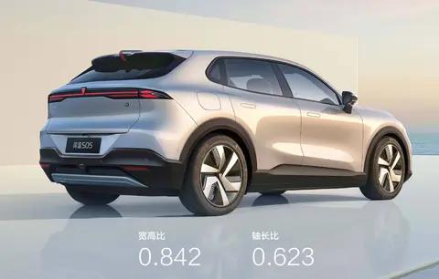 深蓝S05空间实测:紧凑型SUV的越级空间表现