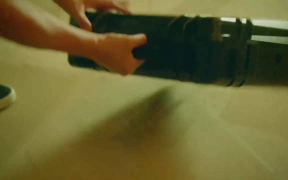 60斤毒品不翼而飞，卧底身份险些暴露，临危一招保命！