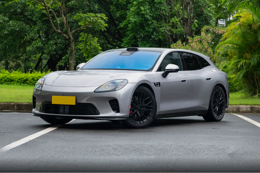 启境GT7正式上市，三电机四驱+900km续航，售价21.99万起-满电-新能源汽车