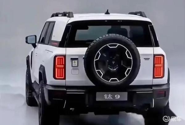 比亚迪“揽胜”来了!方程豹钛9曝光,中产准备好掏腰包了吗?