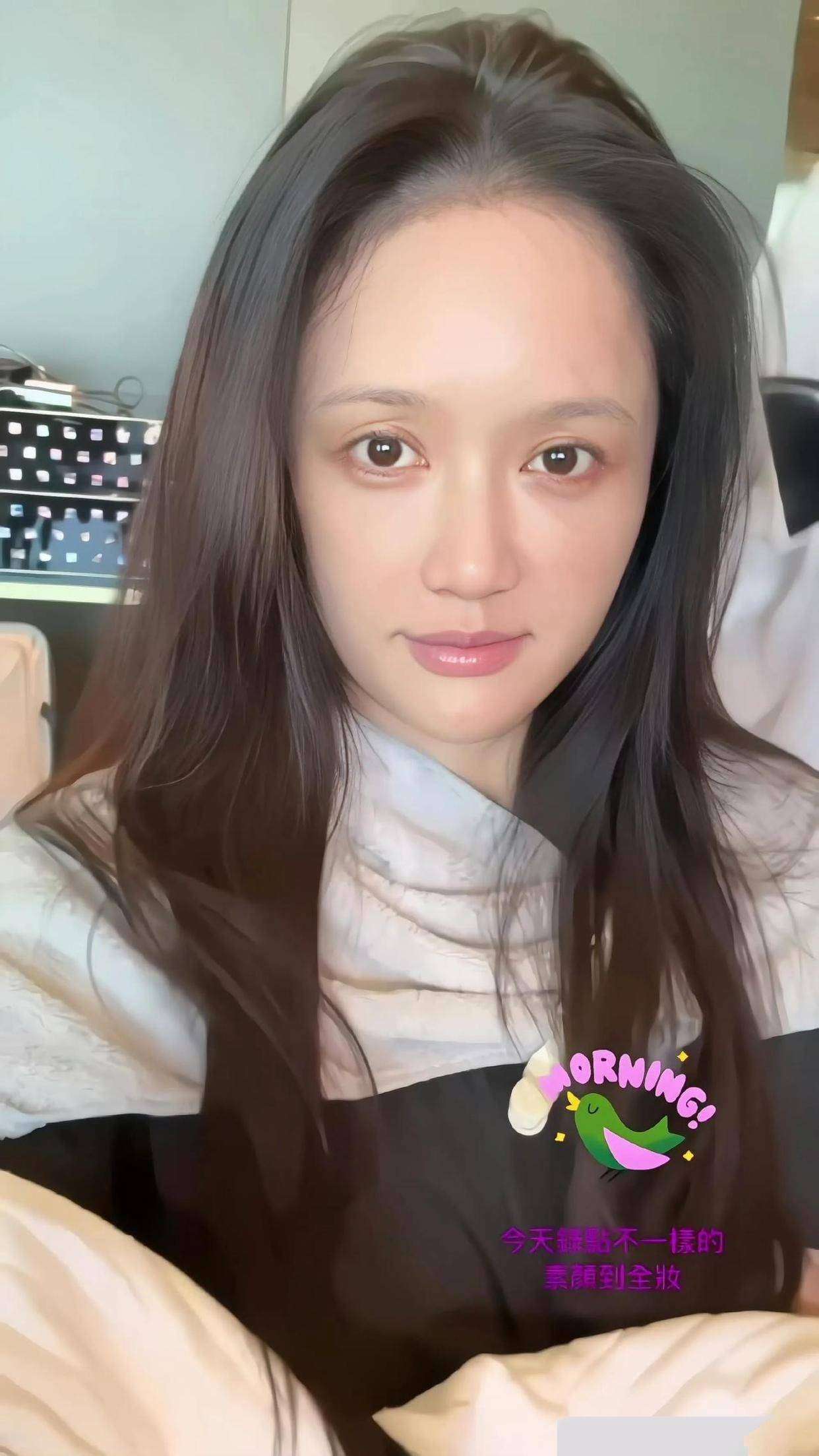 结婚后越活越年轻?陈乔恩素颜露营照刷屏:好婚姻真的能'冻龄'!_艾伦_网友_发丝