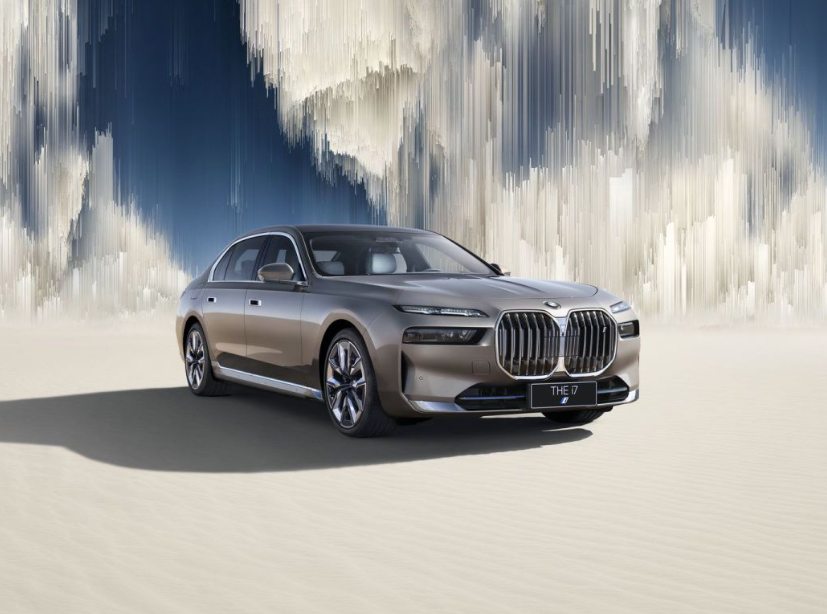 创新纯电动BMW i7 | 打破豪华纯电轿车天花板