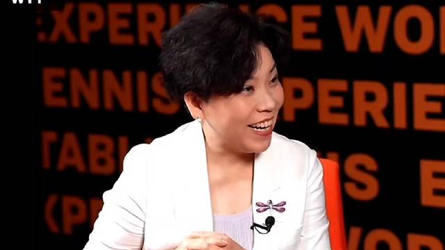 邓亚萍回忆萨马兰奇鼓励其学英语、带伤参赛