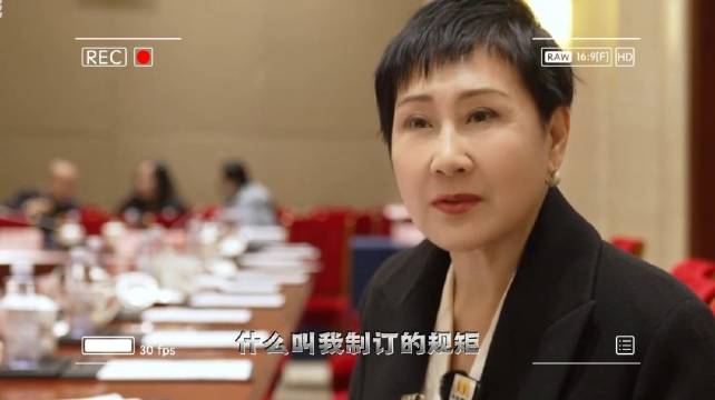 提案反番位，自己却稳坐“特别主演”上演内娱年度最佳黑 ！张凯丽
