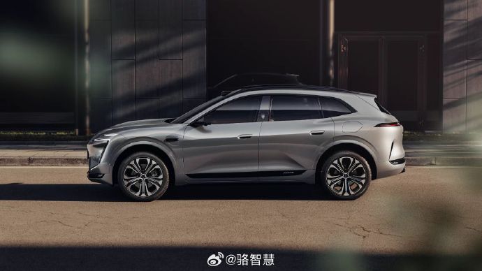 阿维塔07L与同价位的理想L6相比，有哪些核心优势？
