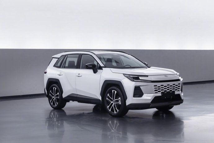 威兰达和它的姊妹车型RAV4荣放有什么区别？