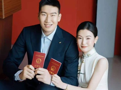 恭喜，男篮大将结婚，26岁，从小被父母抛弃，妻子超高颜值