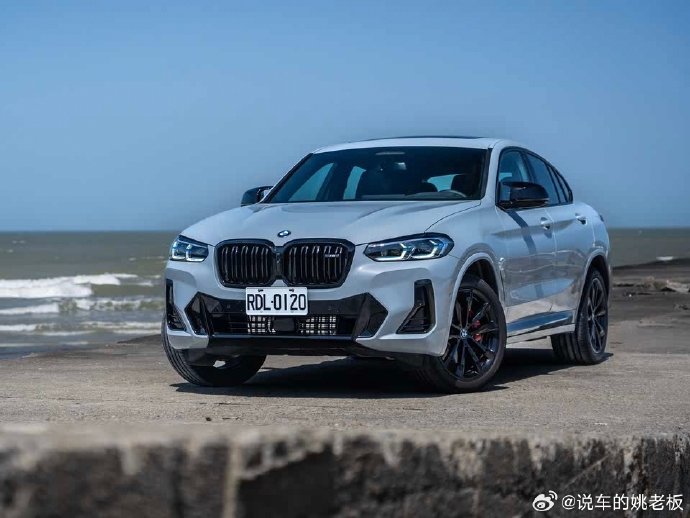 奔驰GLC轿跑SUV与宝马X4、奥迪Q5 Sportback相比，核心优势是什么？