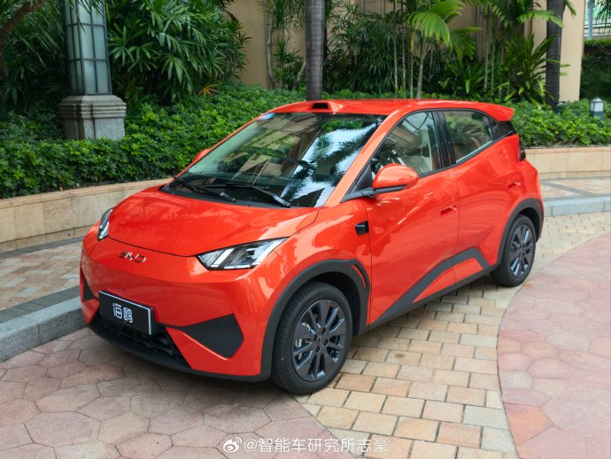 智驾门槛破7万！比亚迪海鸥2025款让新手秒变老司机