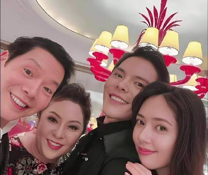 郭碧婷七年低调扶持向佐，向太慧眼识人