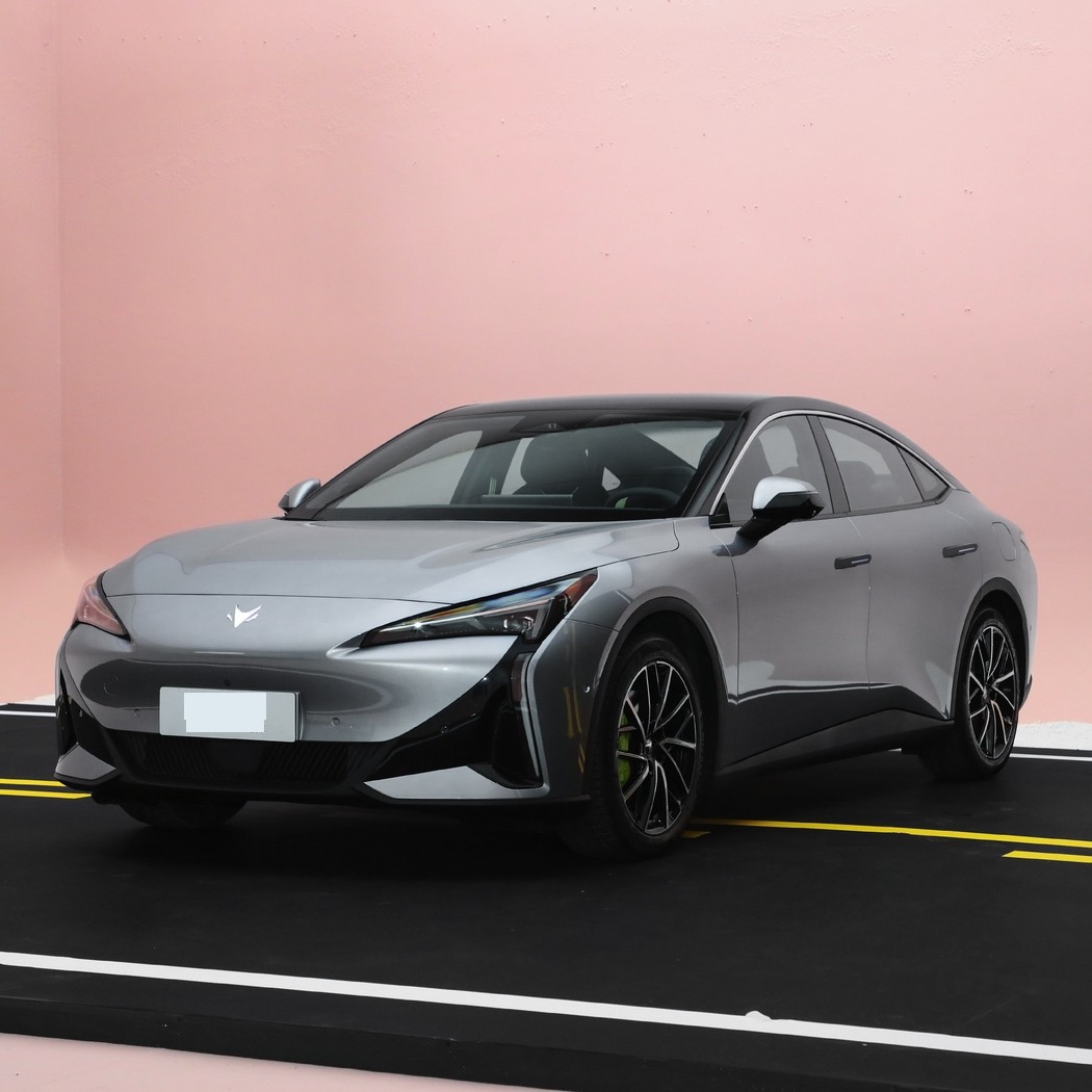 30万元内中型轿车终极对决：极狐阿尔法S5、红旗H5/H6、凯迪拉克CT5与奥迪A5L实测五选一