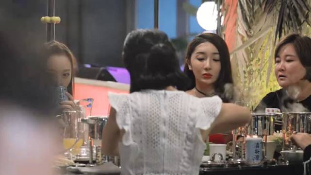 小护士:完犊子，工作不保 贾玲｜影视剧推荐