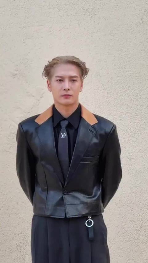 王嘉尔出任LV品牌代言人,亮相巴黎时装周