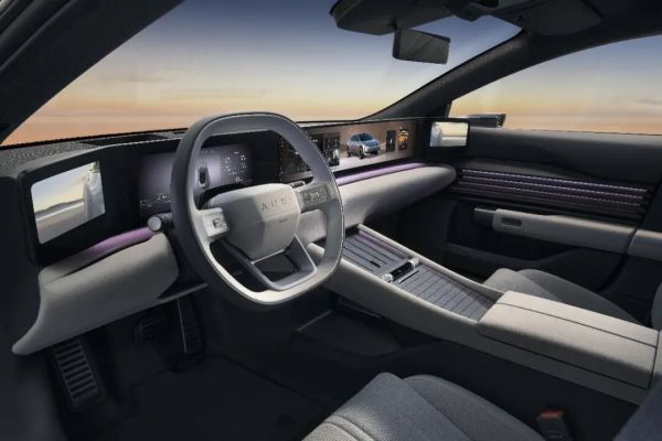 奥迪E5 Sportback再看内饰的用料——北美栗木和橡树的