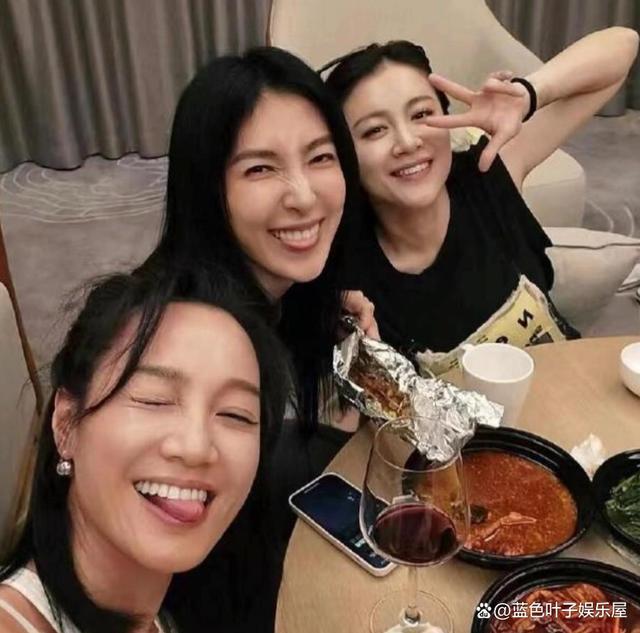 《浪姐5》总决赛现亲友助阵：蔡文静人缘好，郭碧婷显孤独