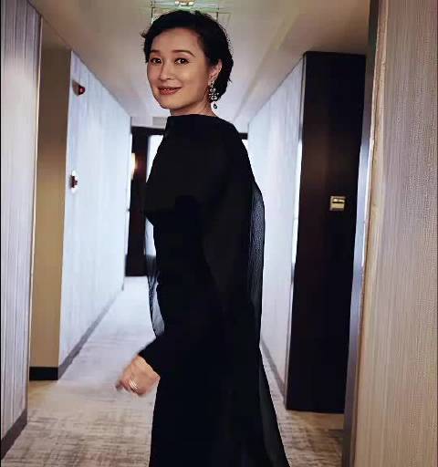 吴越未获白玉兰视后，同剧双封仅两次