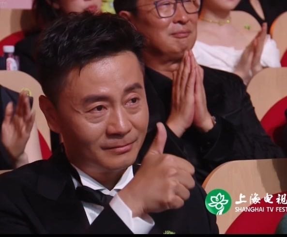 杨紫成首个90后白玉兰视后 刘涛晒祝贺破防了