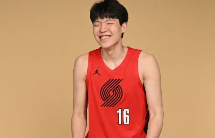 杨瀚森能通过今年夏联获得轮换位置吗？