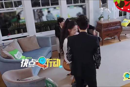 王玉雯指使刘宇宁追捕龚俊，郭京飞旁观地球团混乱现场