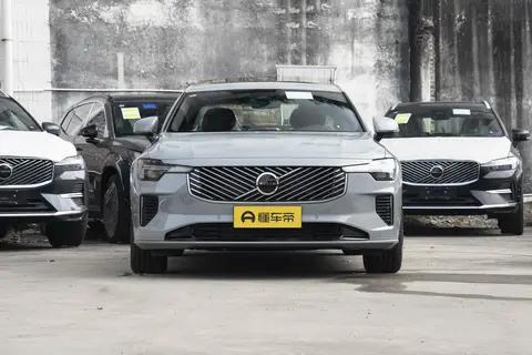沃尔沃S90,低调务实的中大型安全豪华轿车