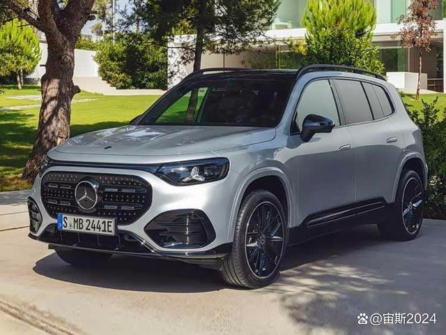 奔驰GLB新车型亮相!德国售价引关注,国产版30万起售更划算?