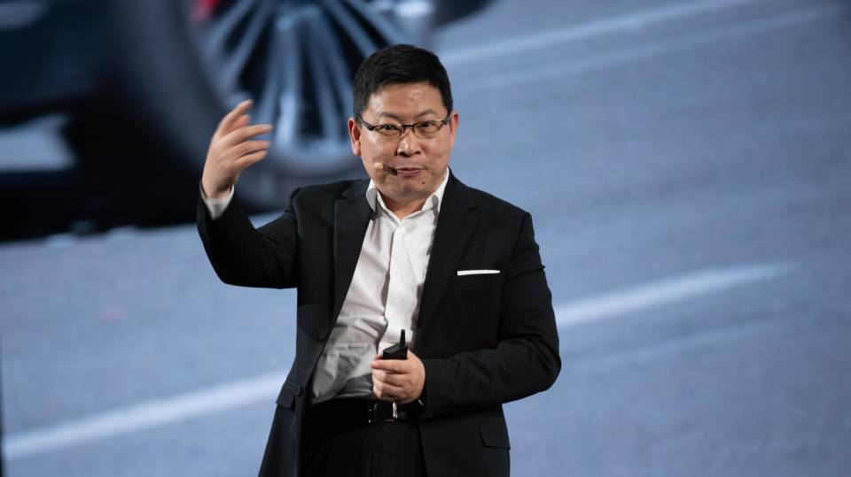 智驾成绩排名出炉，特斯拉拿下第一，友商纷纷表态，测试不公平?