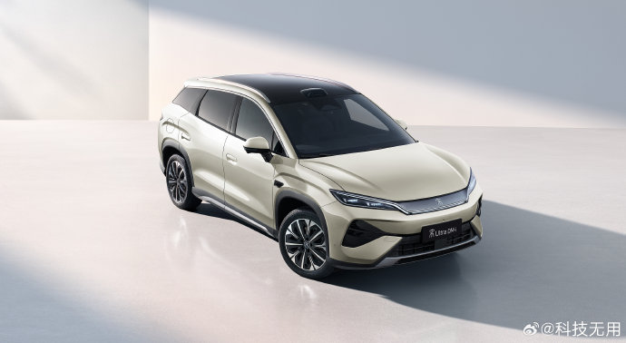 家庭用城市通勤选插混轿车还是SUV