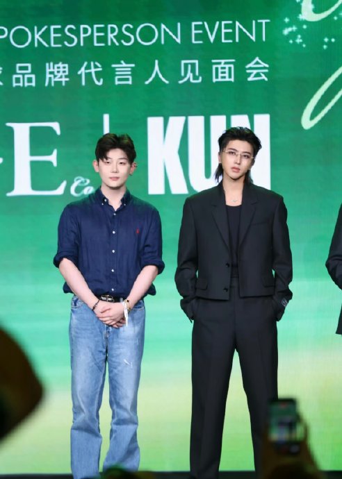 蔡徐坤对其他粉丝也这么温柔吗？