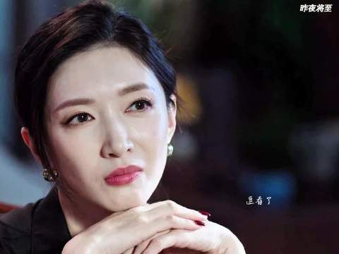 阿妹与孙海涛父亲对谈，气场全开如女王降临